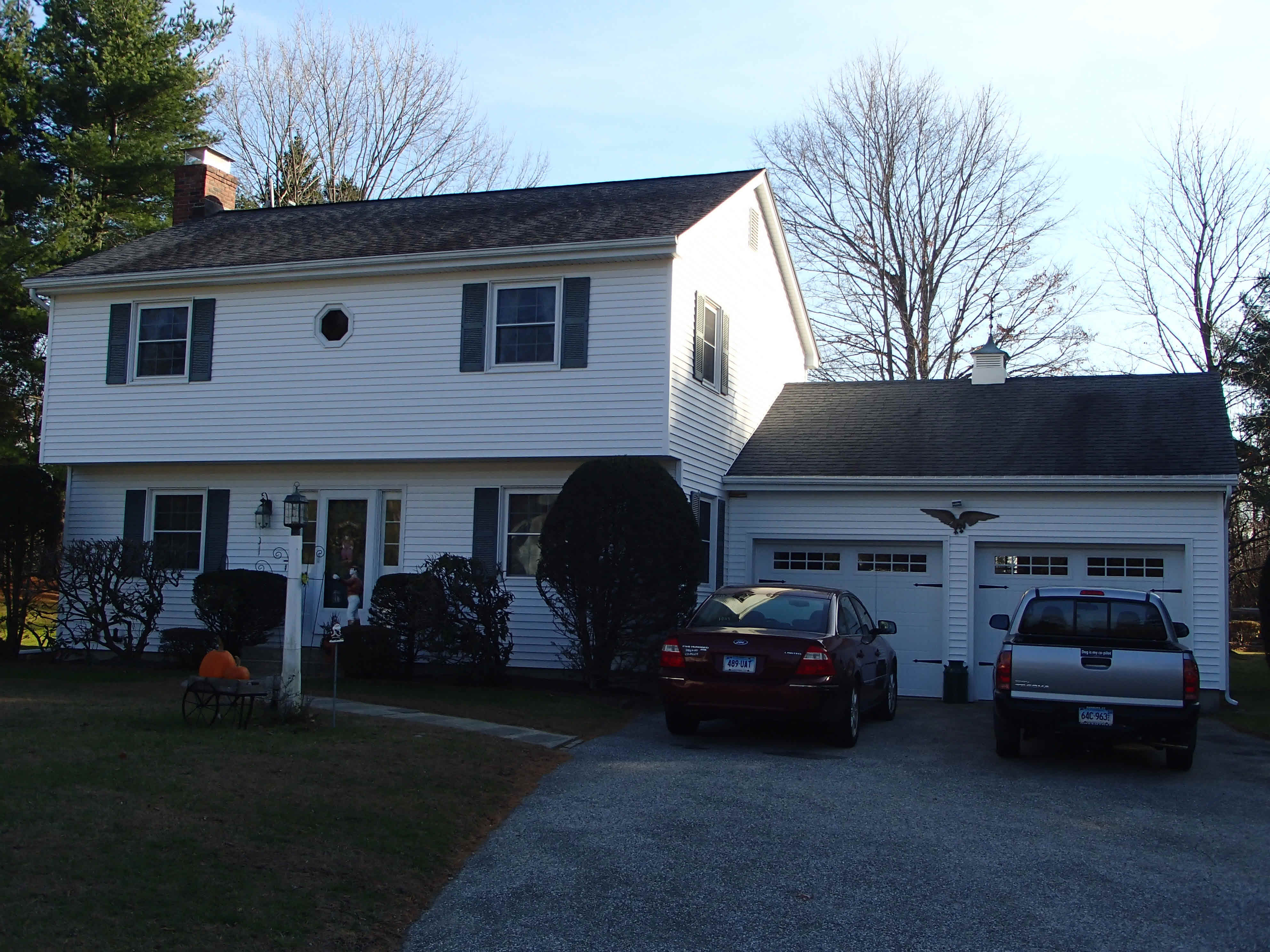 Building photograph for 61 CLAPBOARD RD